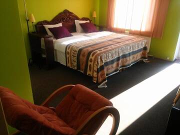 Фото номера Люкс с балконом Отель Hotel Getliin г. Saku 3